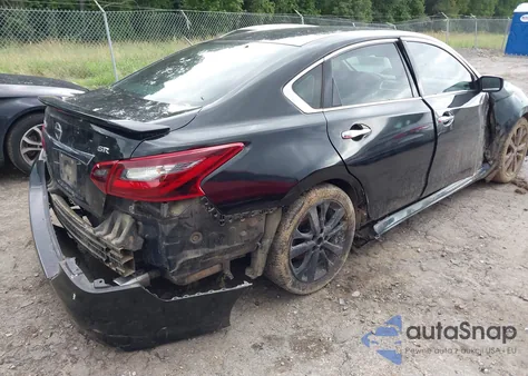 2017 Nissan Altima 2.5 Sr из США, поврежденный, VIN 1N4AL3AP3HC480415